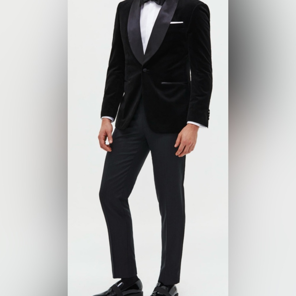 Black Tuxido Velvet